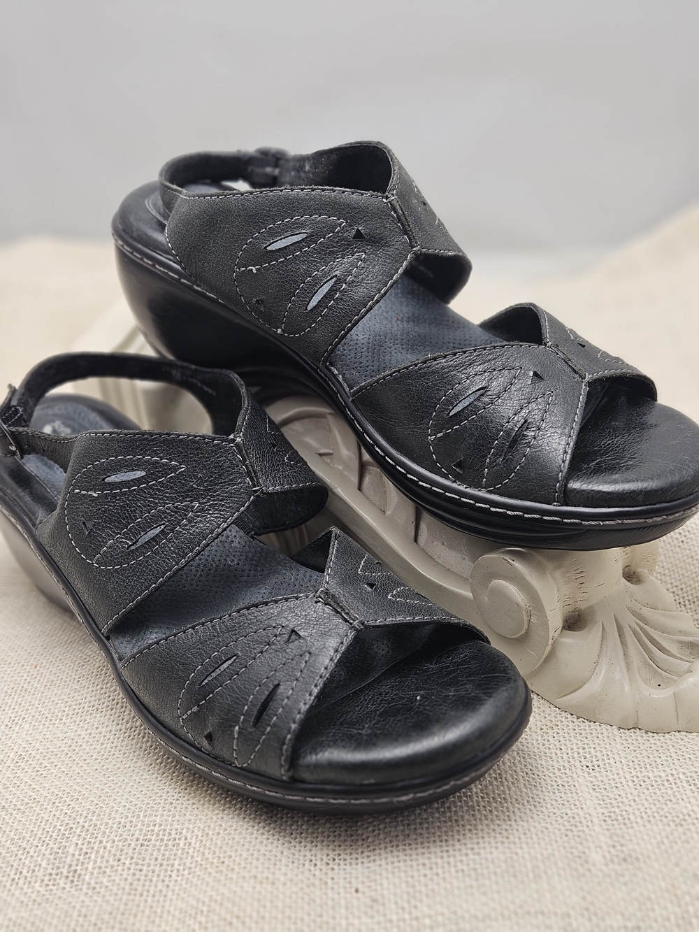 Soft Walk -Women’s Black Comfort Sandals with Cushioning Support